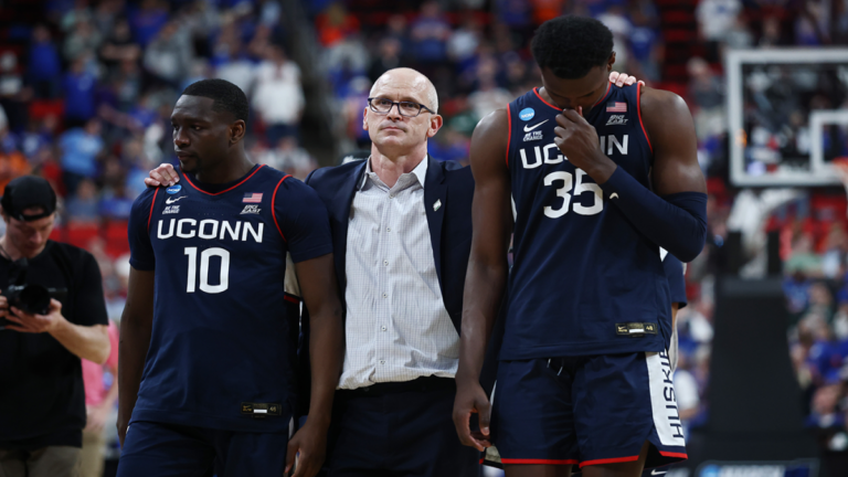 dan hurley uconn