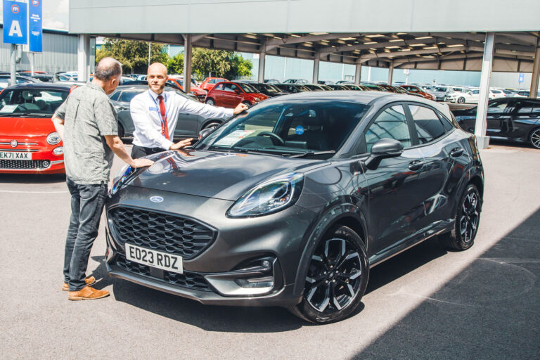 ford puma dealer handover
