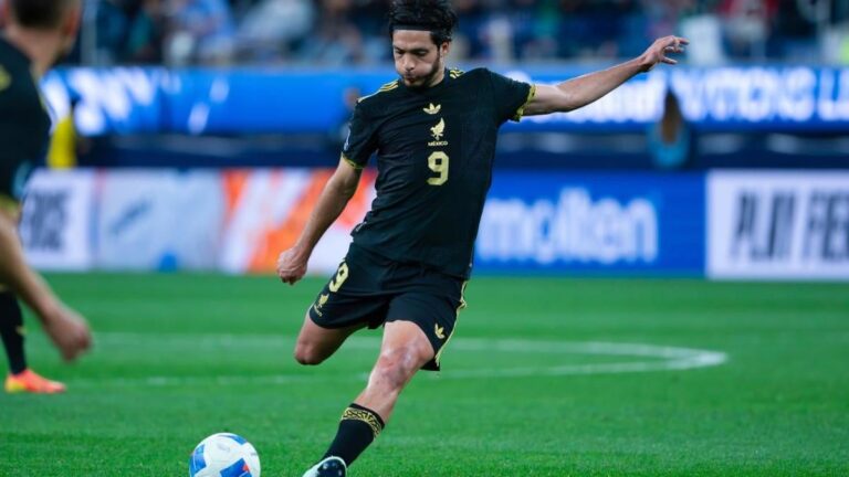 raul jimenez mexico getty cbs