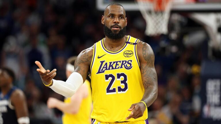 042525 lebronjames1