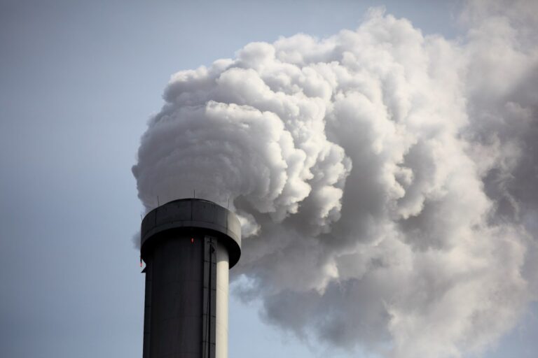 smokestack carbon emissions