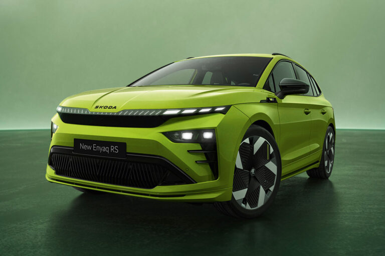 2025 skoda enyaq vrs front quarter